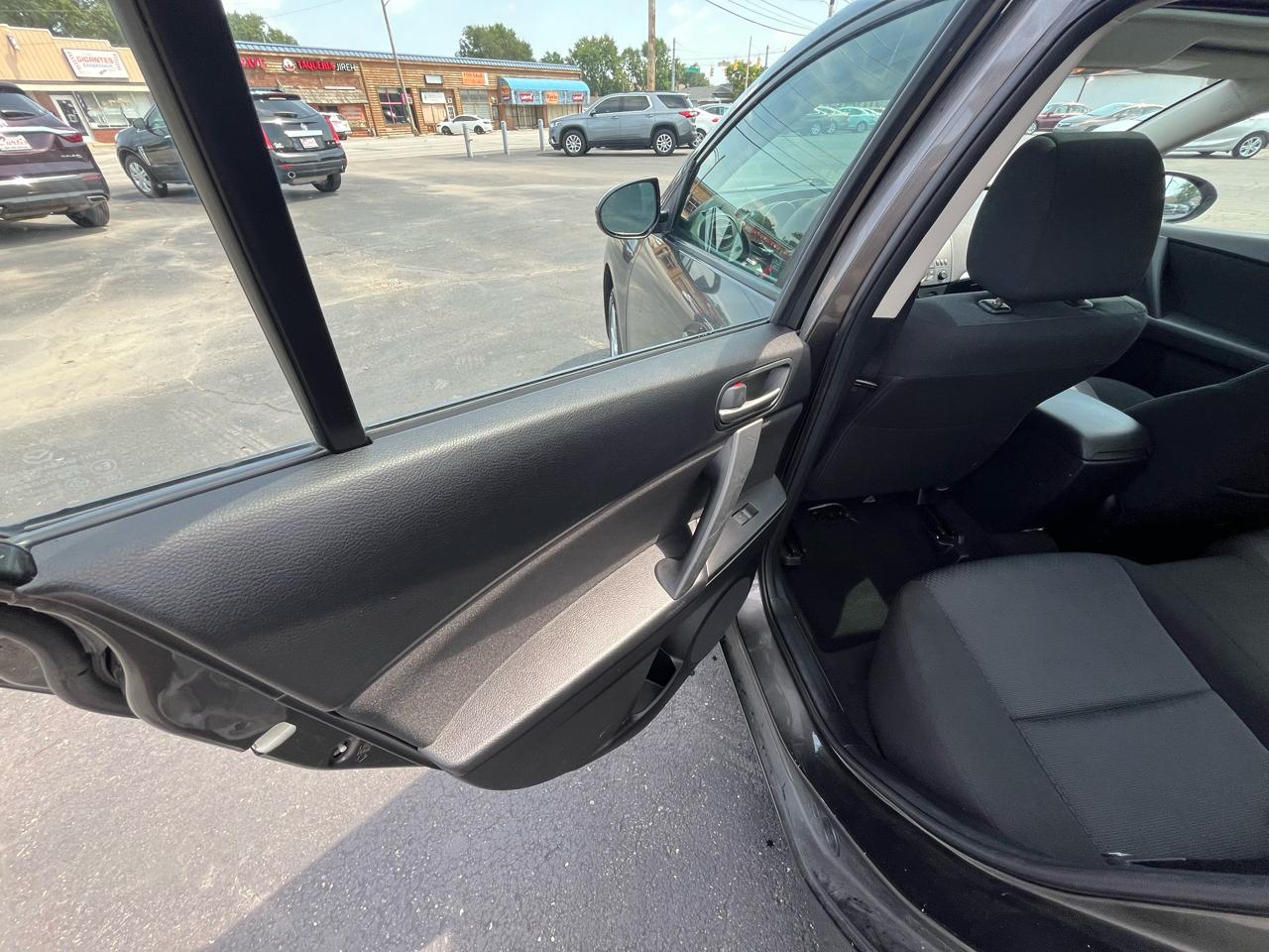 Mazda MAZDA3 i Touring 4-door 2010