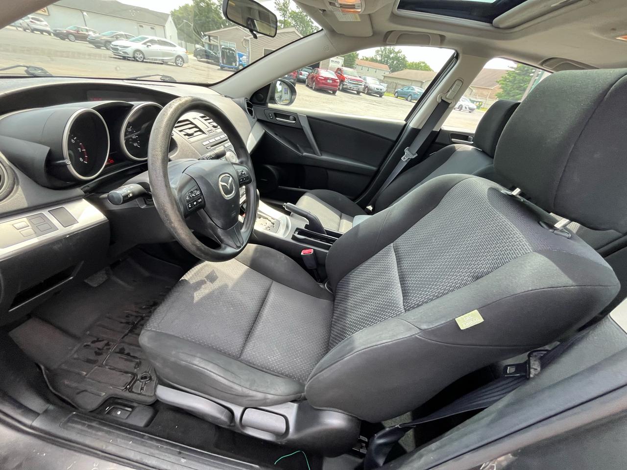 Mazda MAZDA3 i Touring 4-door 2010