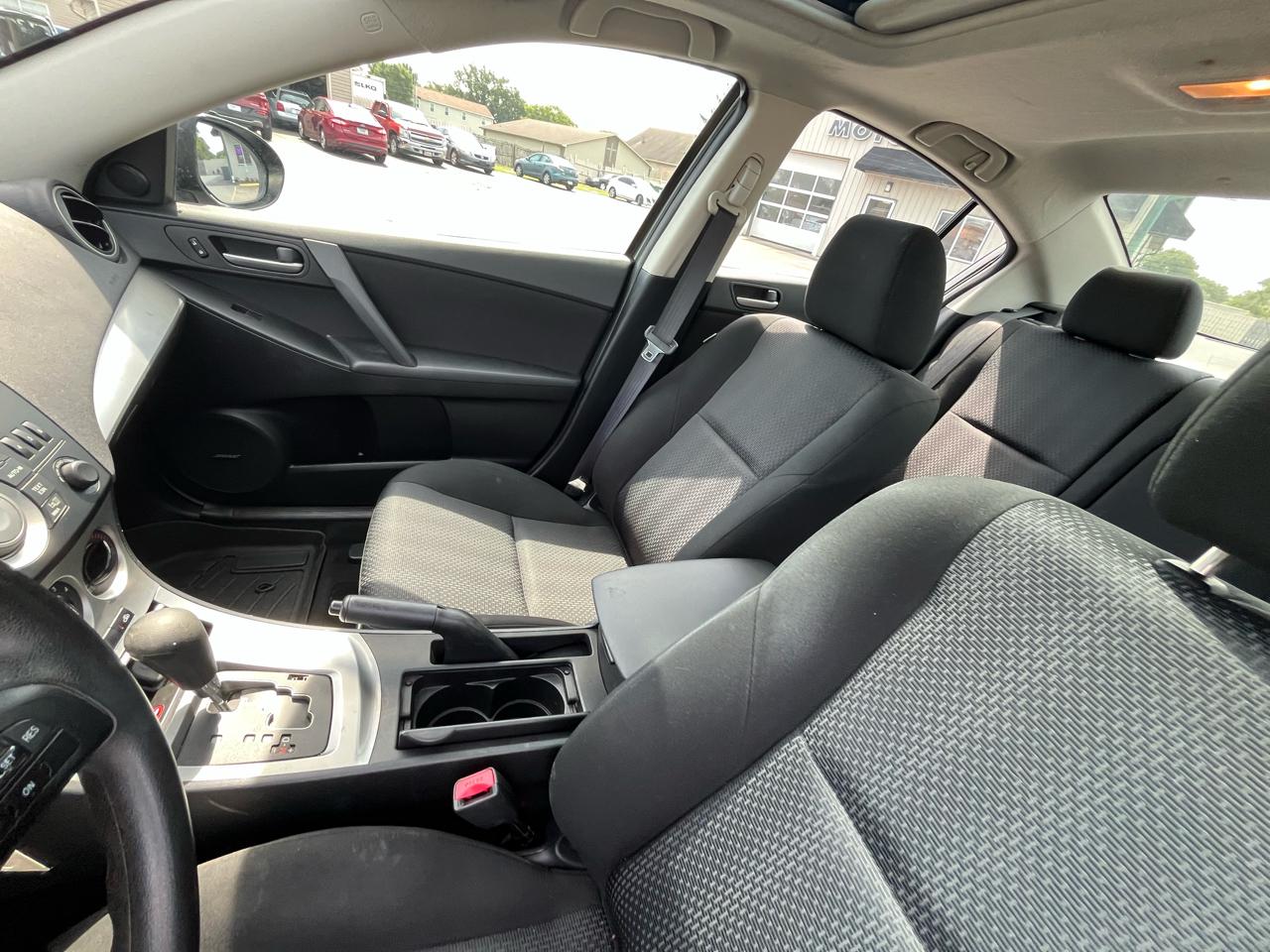 Mazda MAZDA3 i Touring 4-door 2010
