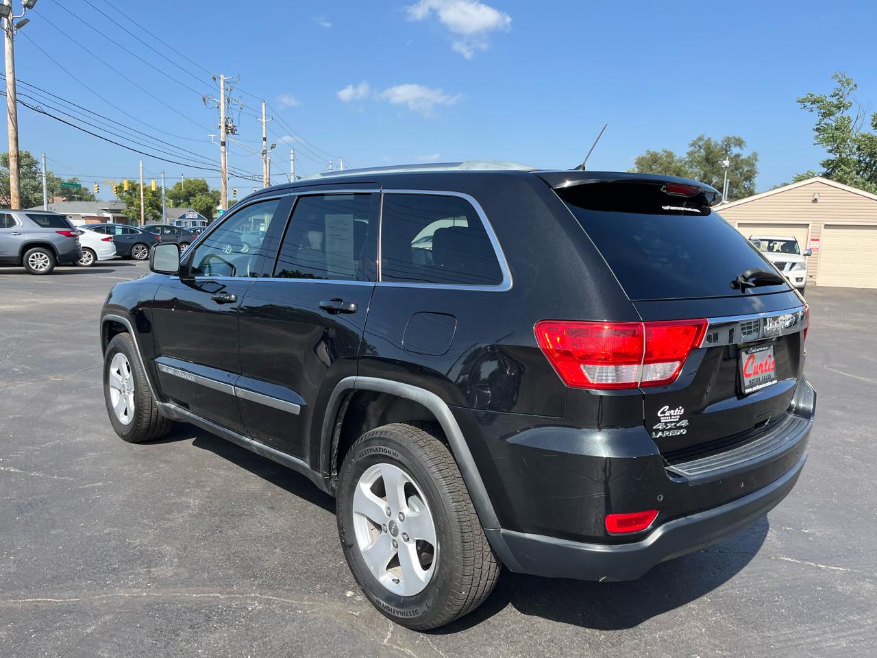 Jeep Grand Cherokee Laredo 4WD 2012