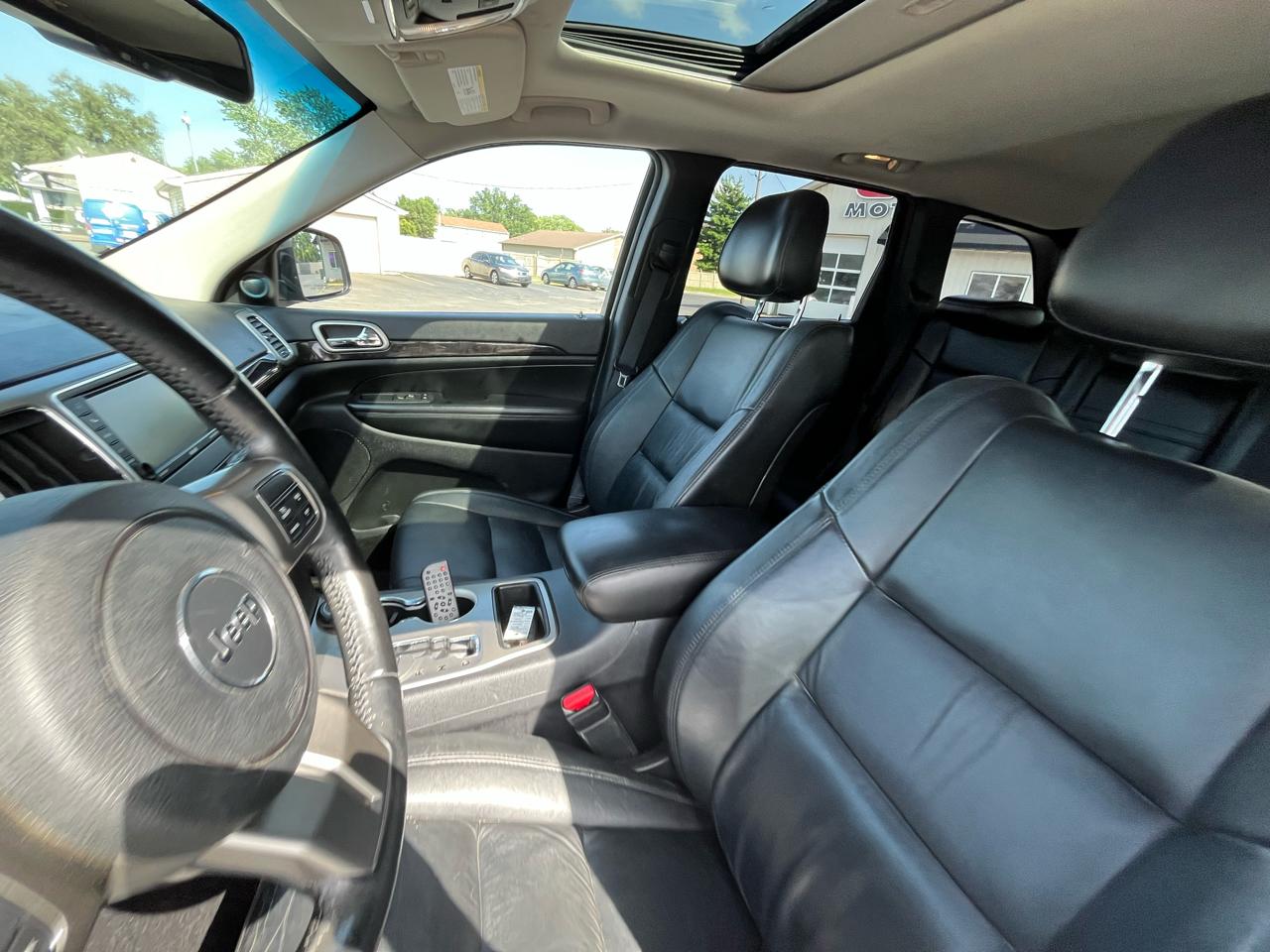 Jeep Grand Cherokee Laredo 4WD 2012