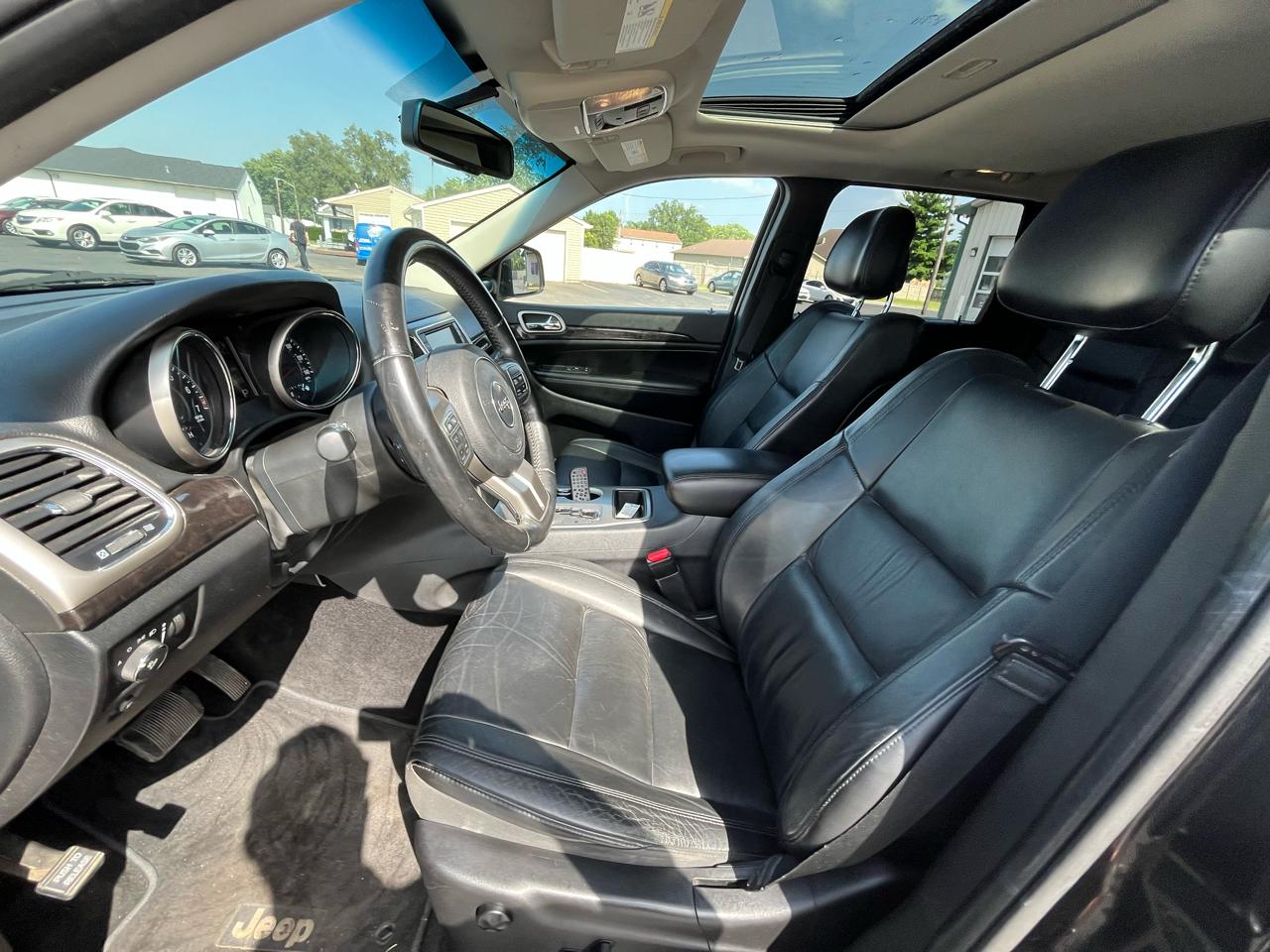 Jeep Grand Cherokee Laredo 4WD 2012