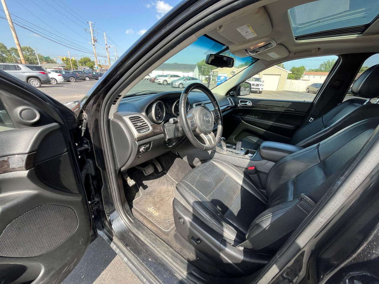 Jeep Grand Cherokee Laredo 4WD 2012