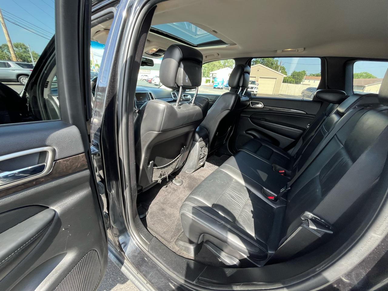 Jeep Grand Cherokee Laredo 4WD 2012