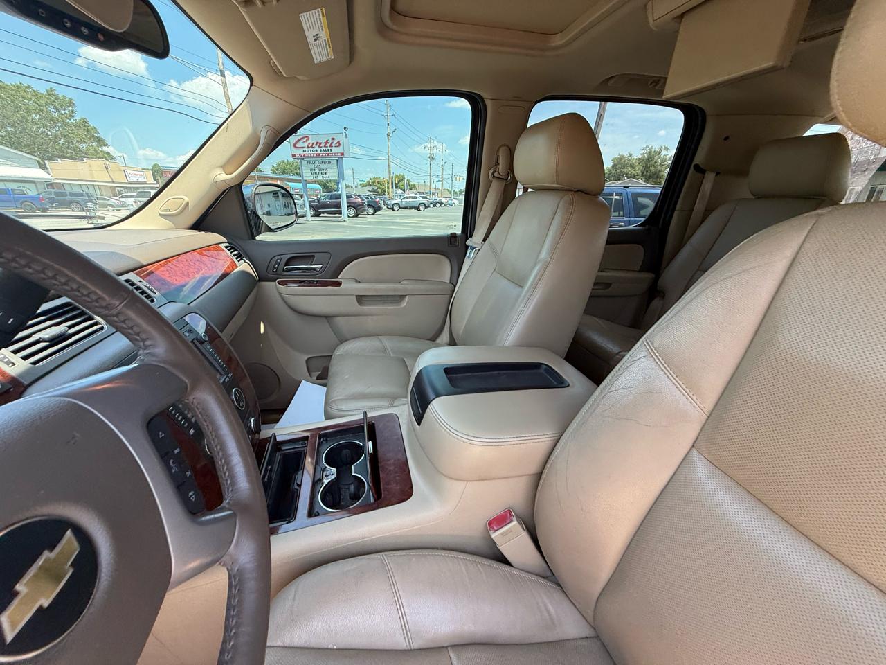 Chevrolet Suburban LTZ 1500 4WD 2014