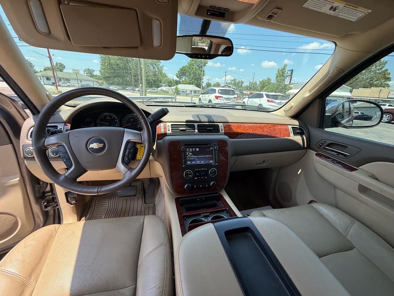 Chevrolet Suburban LTZ 1500 4WD 2014