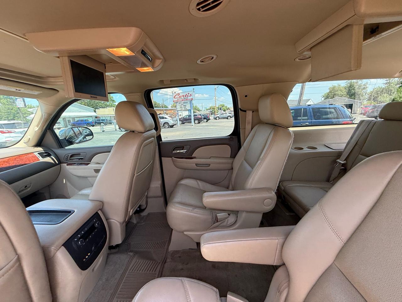 Chevrolet Suburban LTZ 1500 4WD 2014