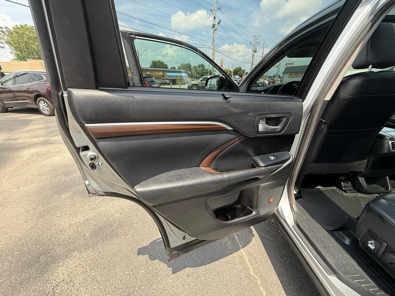 Toyota Highlander Limited AWD V6 2015