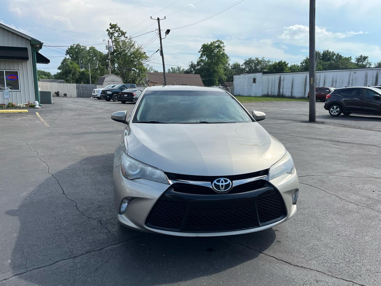 Toyota Camry XLE 2016