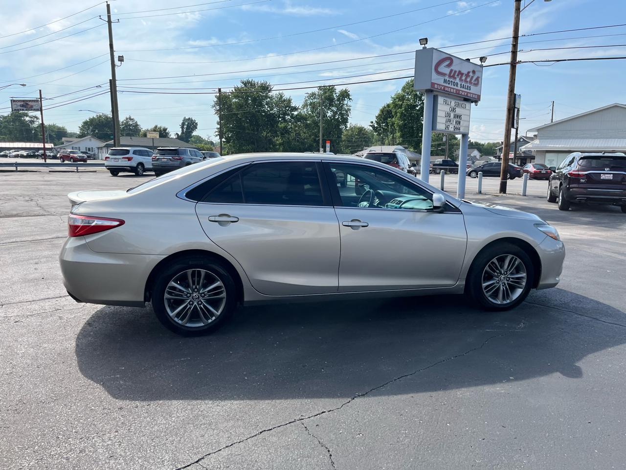 Toyota Camry XLE 2016