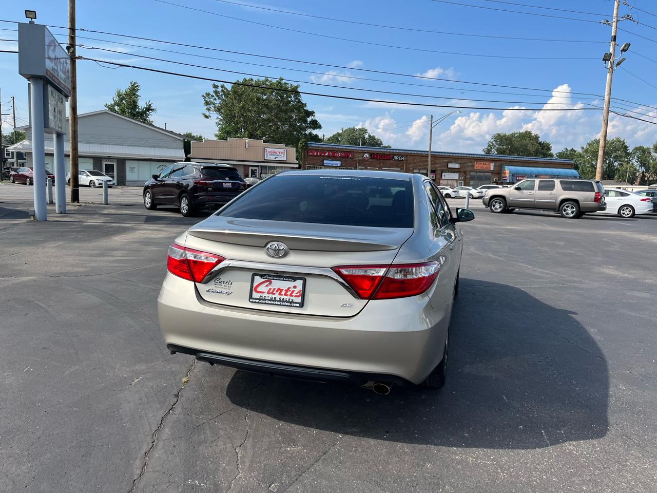 Toyota Camry XLE 2016