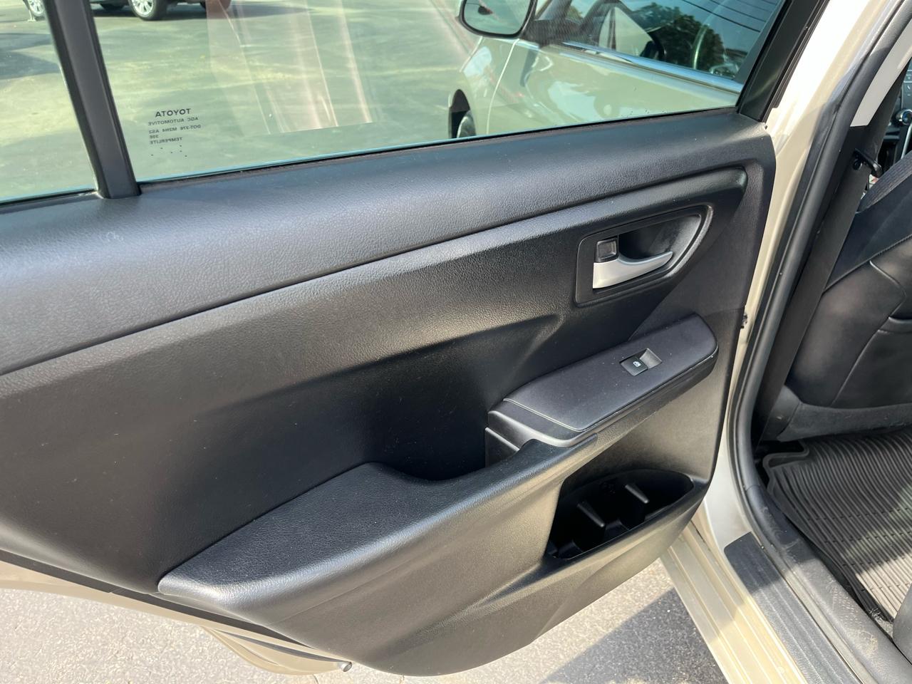 Toyota Camry XLE 2016