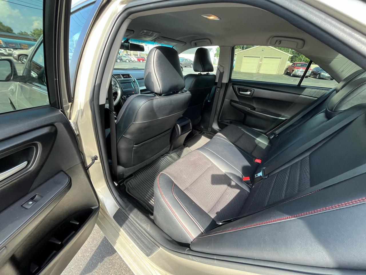 Toyota Camry XLE 2016