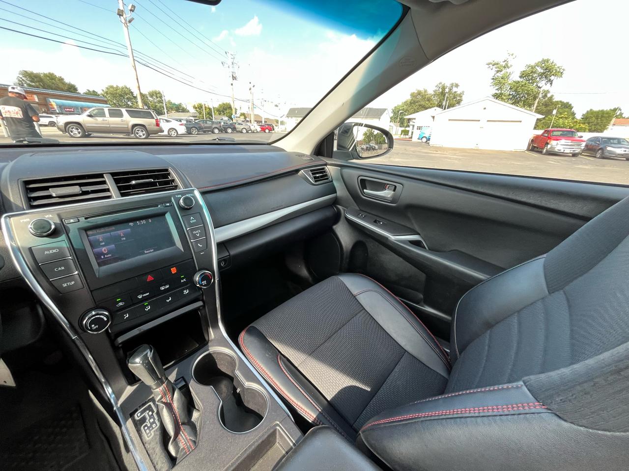 Toyota Camry XLE 2016