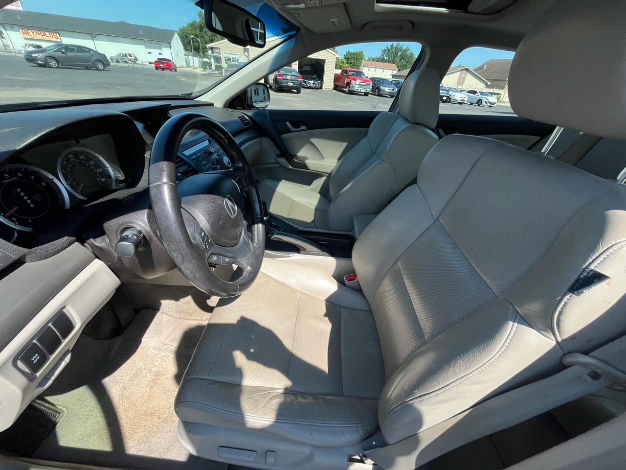 Acura TSX V6 5-Speed AT with Tech Package 2010