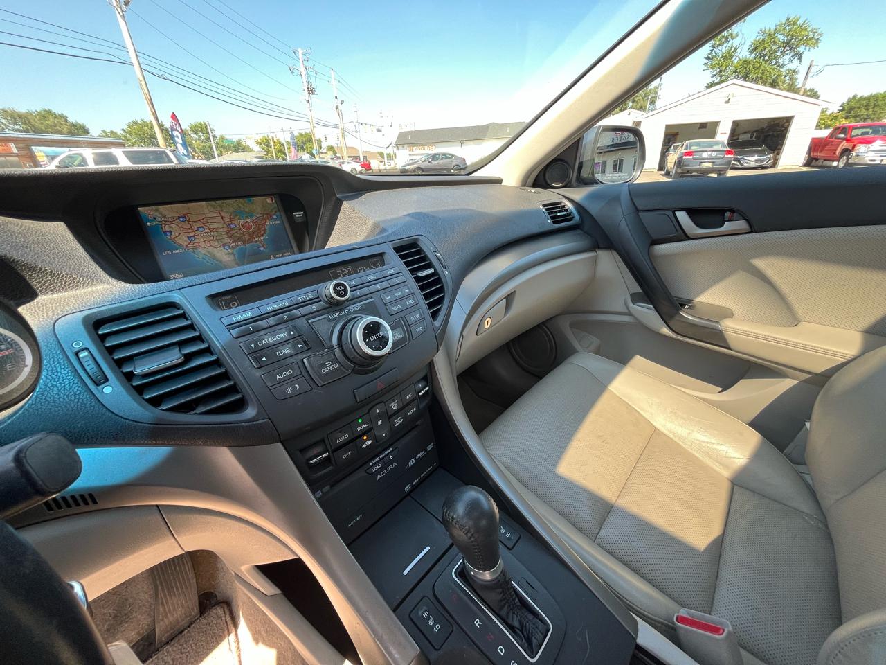 Acura TSX V6 5-Speed AT with Tech Package 2010