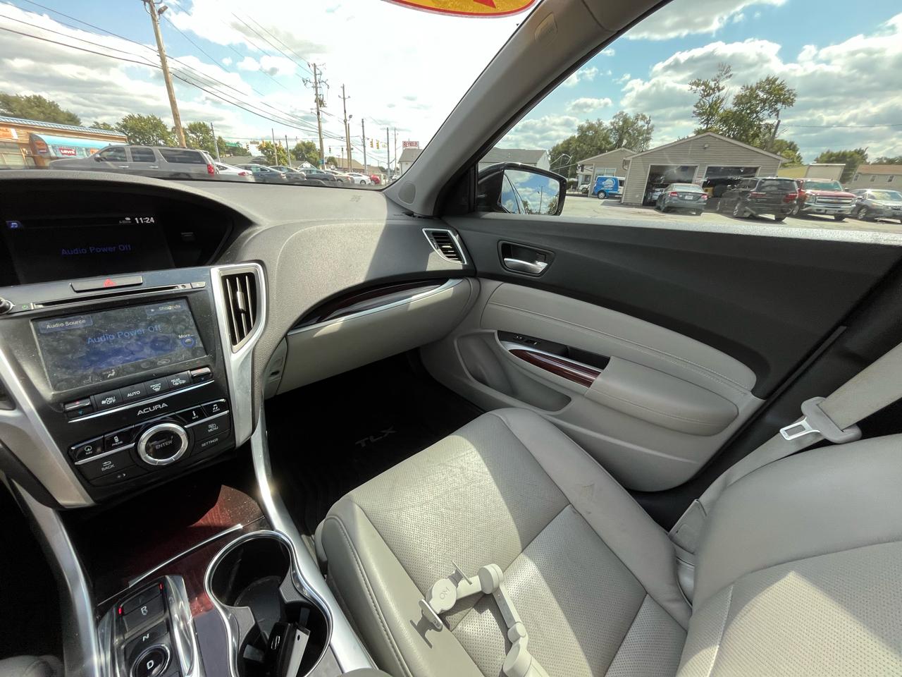 Acura TLX 9-Spd AT w/Technology Package 2015