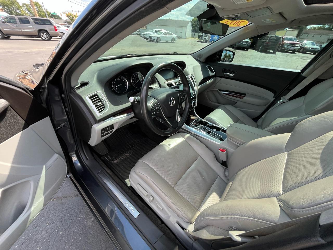 Acura TLX 9-Spd AT w/Technology Package 2015