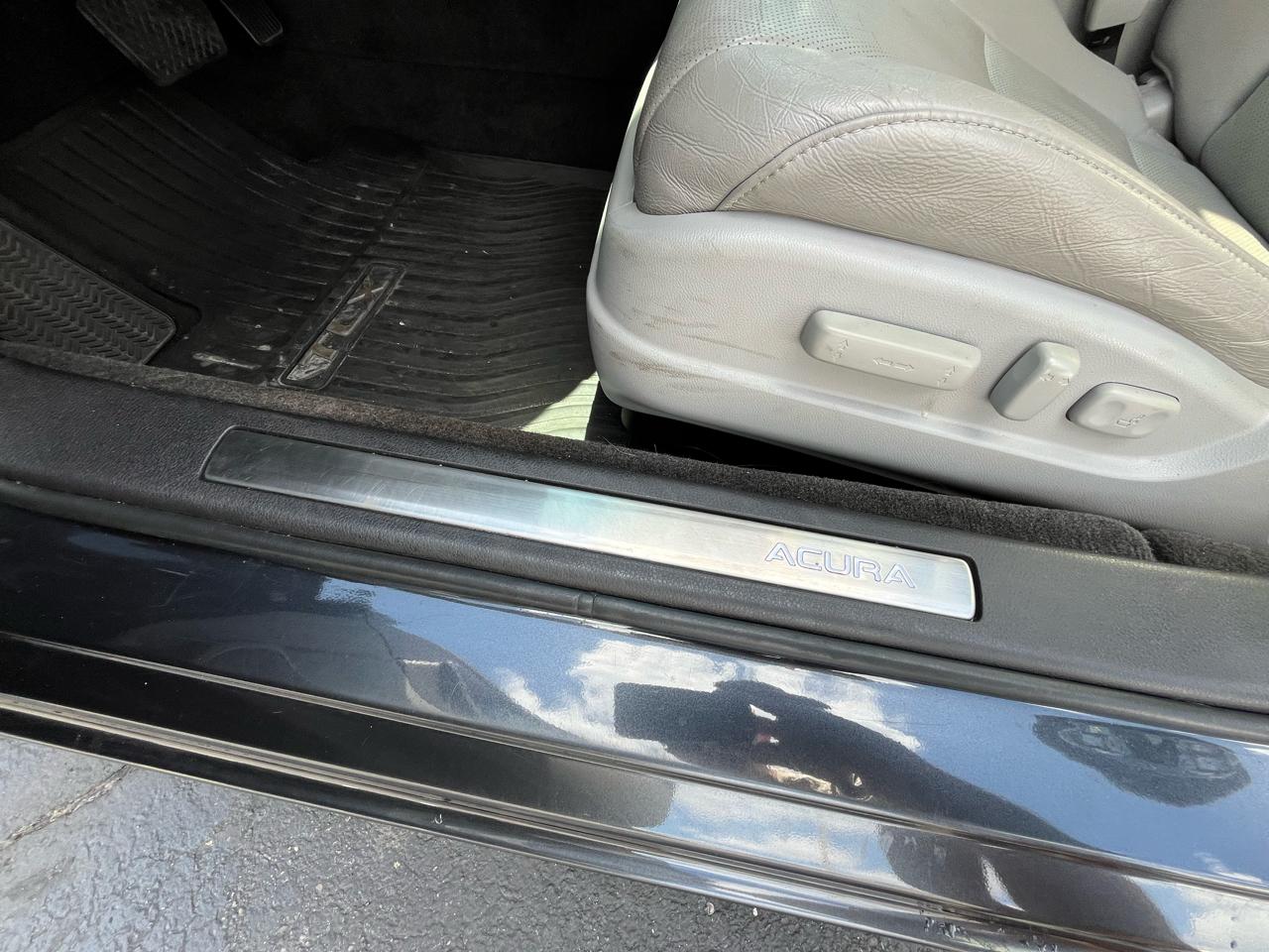 Acura TLX 9-Spd AT w/Technology Package 2015