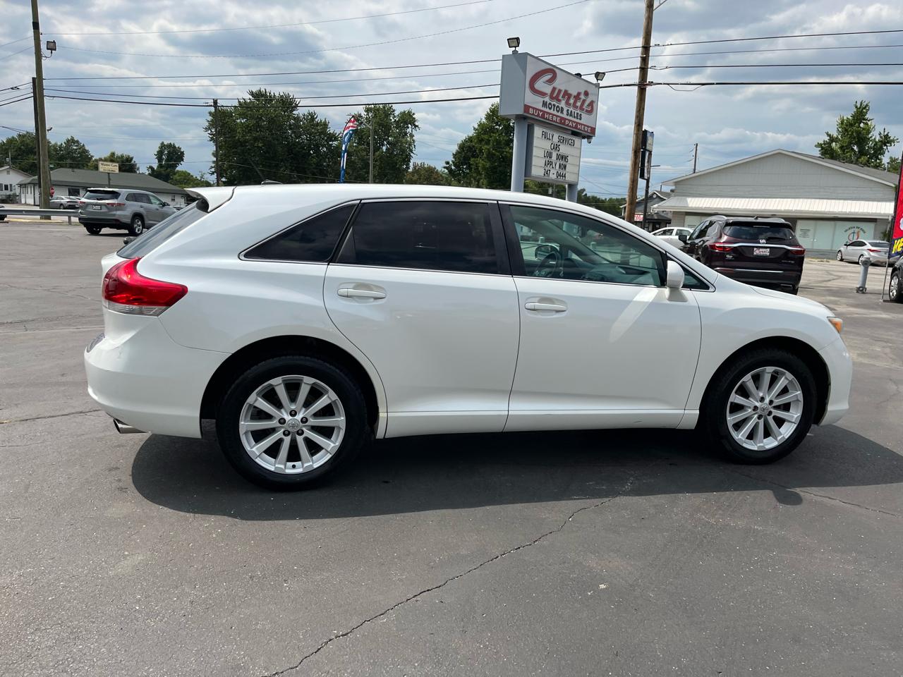 Toyota Venza LE I4 AWD 2012