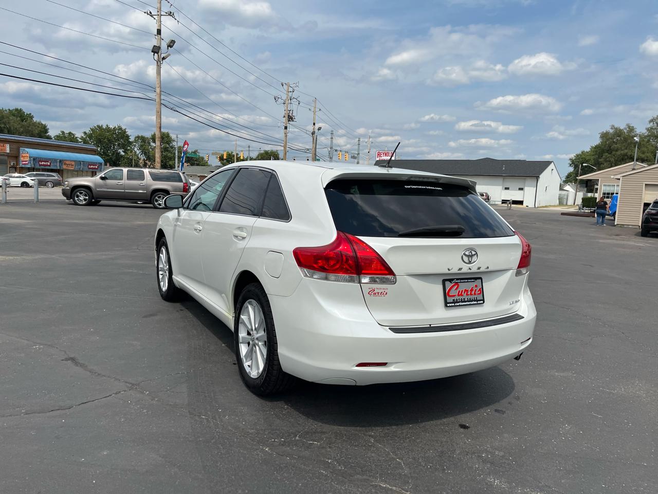 Toyota Venza LE I4 AWD 2012