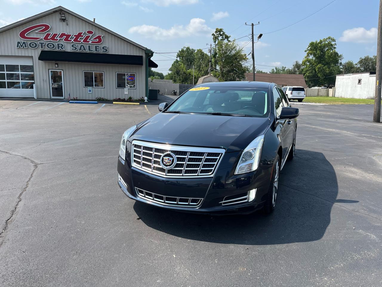 Cadillac XTS Luxury 2013