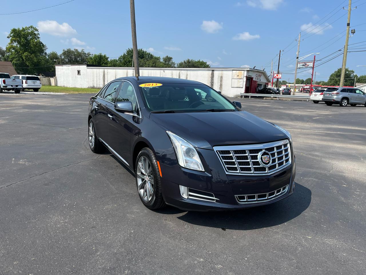 Cadillac XTS Luxury 2013