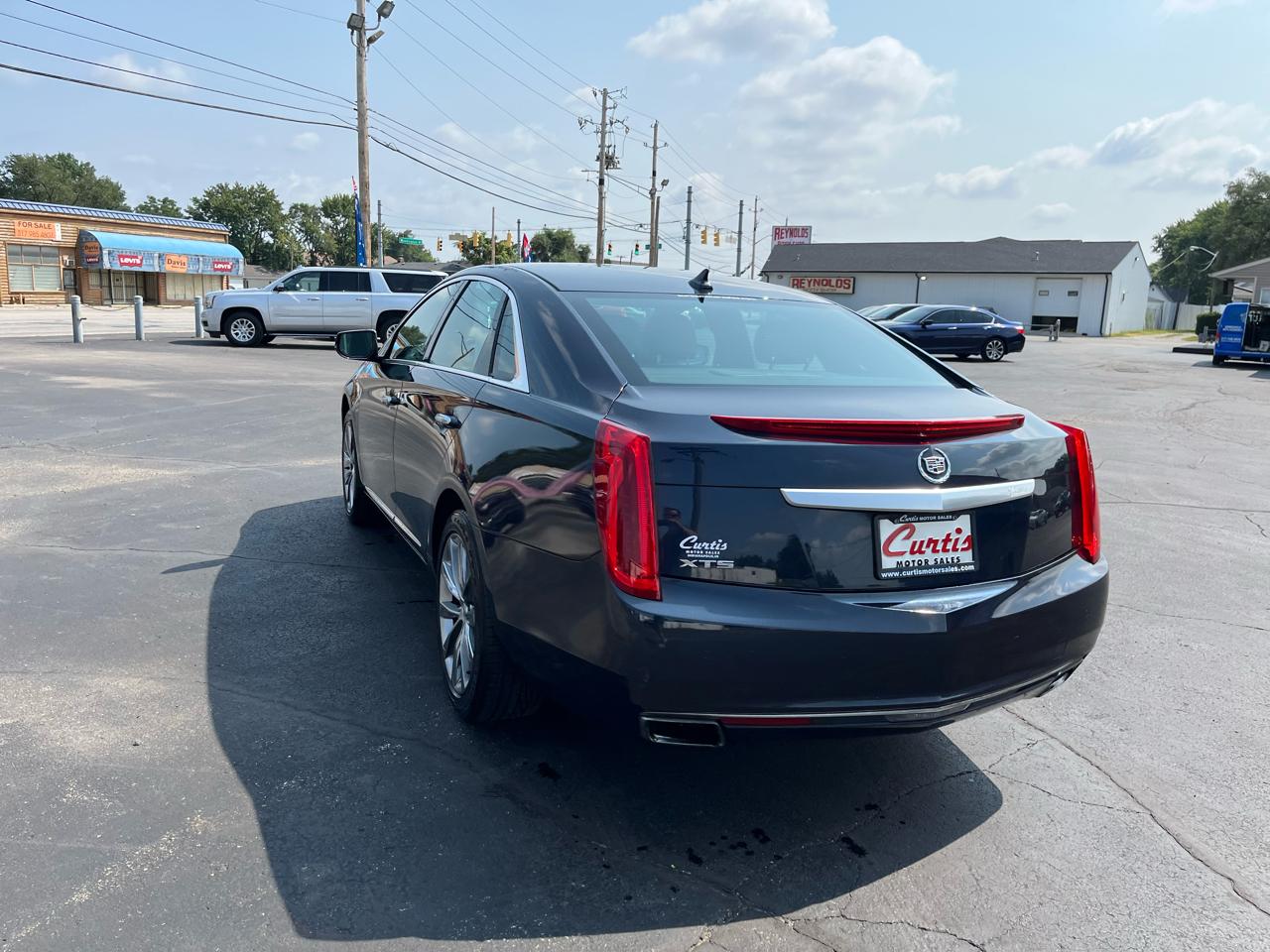 Cadillac XTS Luxury 2013