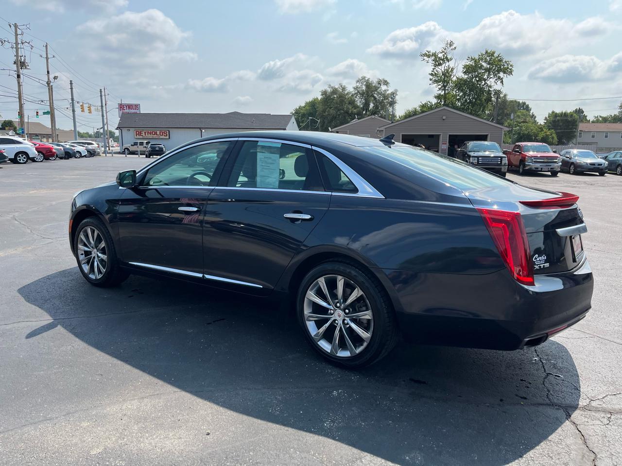 Cadillac XTS Luxury 2013