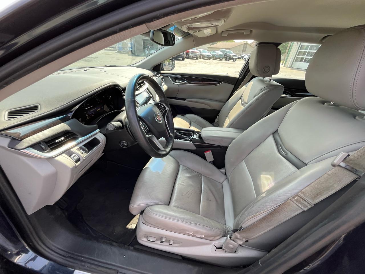 Cadillac XTS Luxury 2013