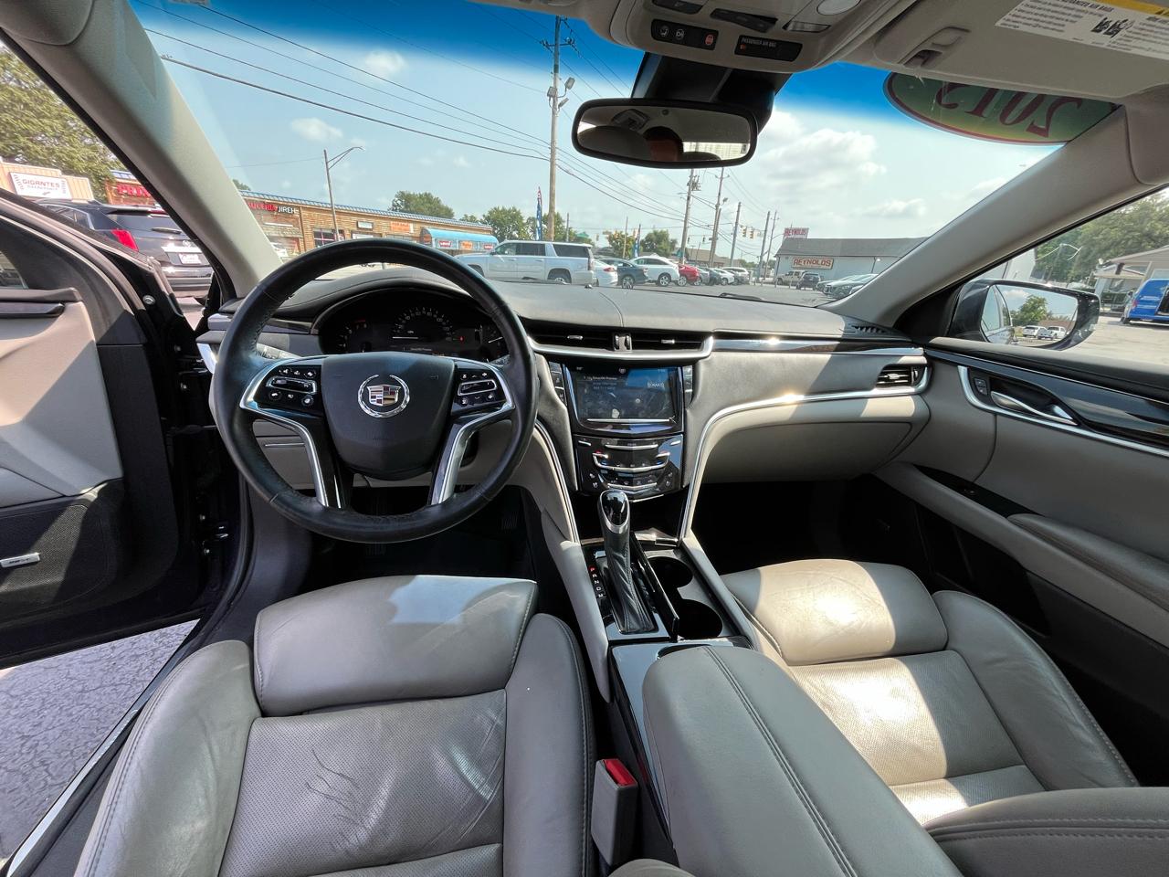 Cadillac XTS Luxury 2013
