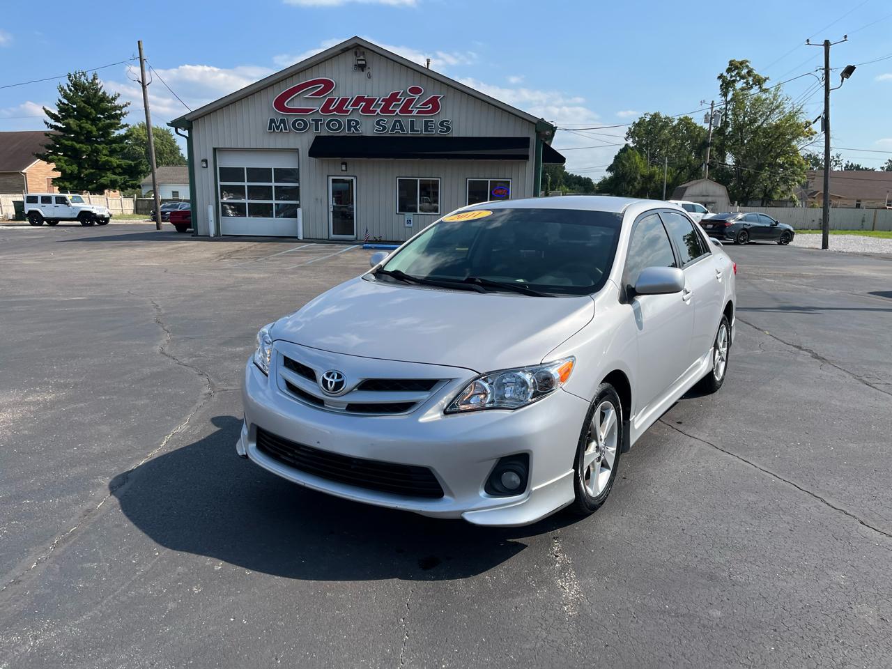 Toyota Corolla S 4-Speed AT 2011