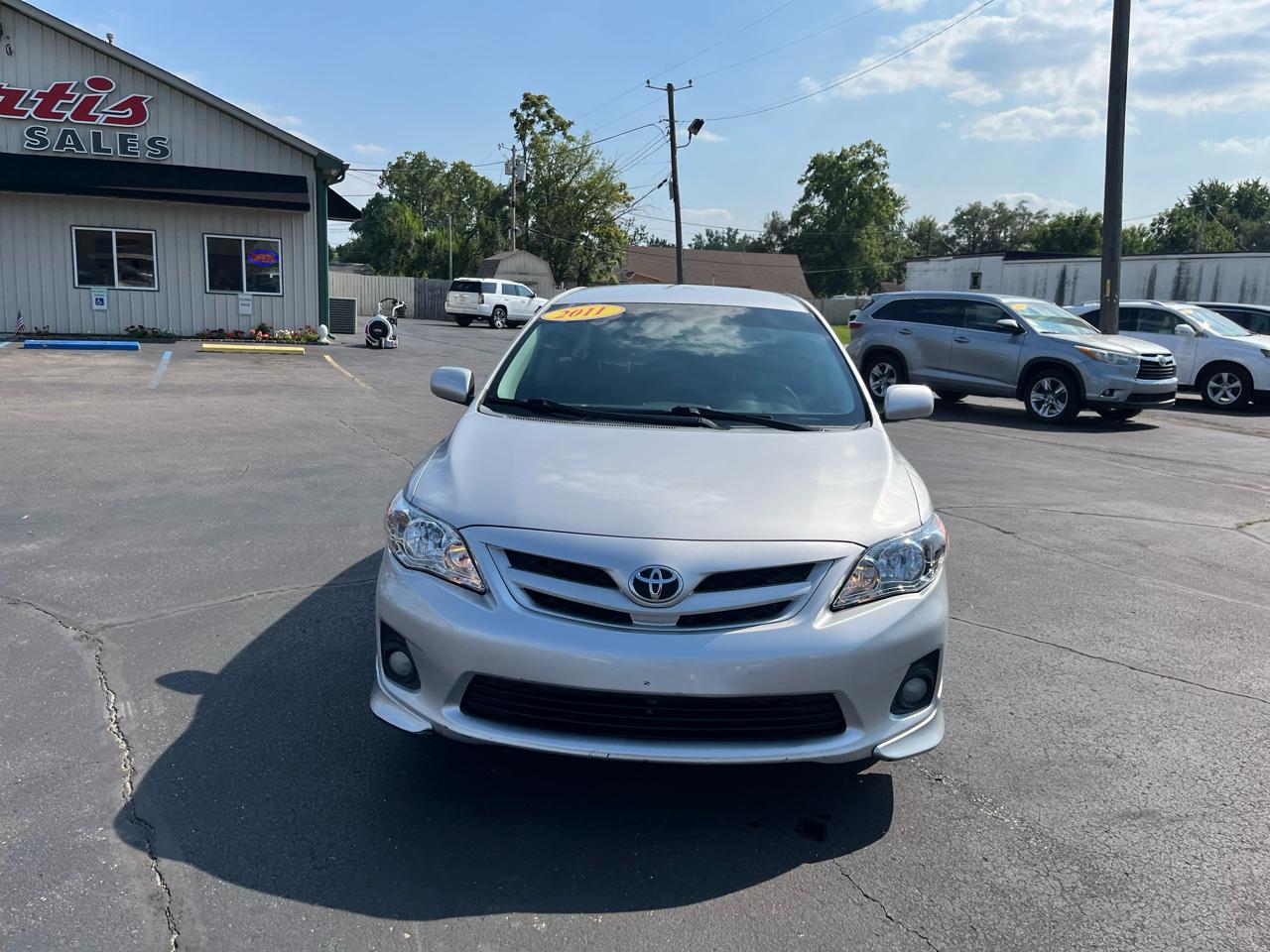 Toyota Corolla S 4-Speed AT 2011