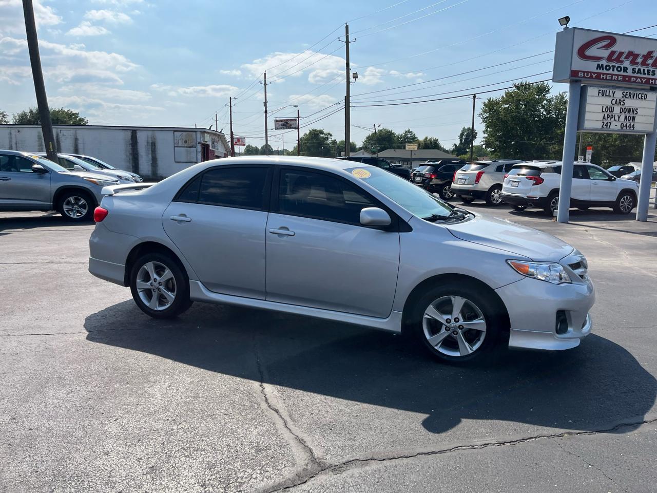 Toyota Corolla S 4-Speed AT 2011