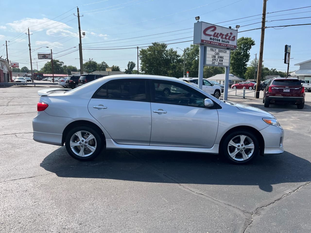 Toyota Corolla S 4-Speed AT 2011
