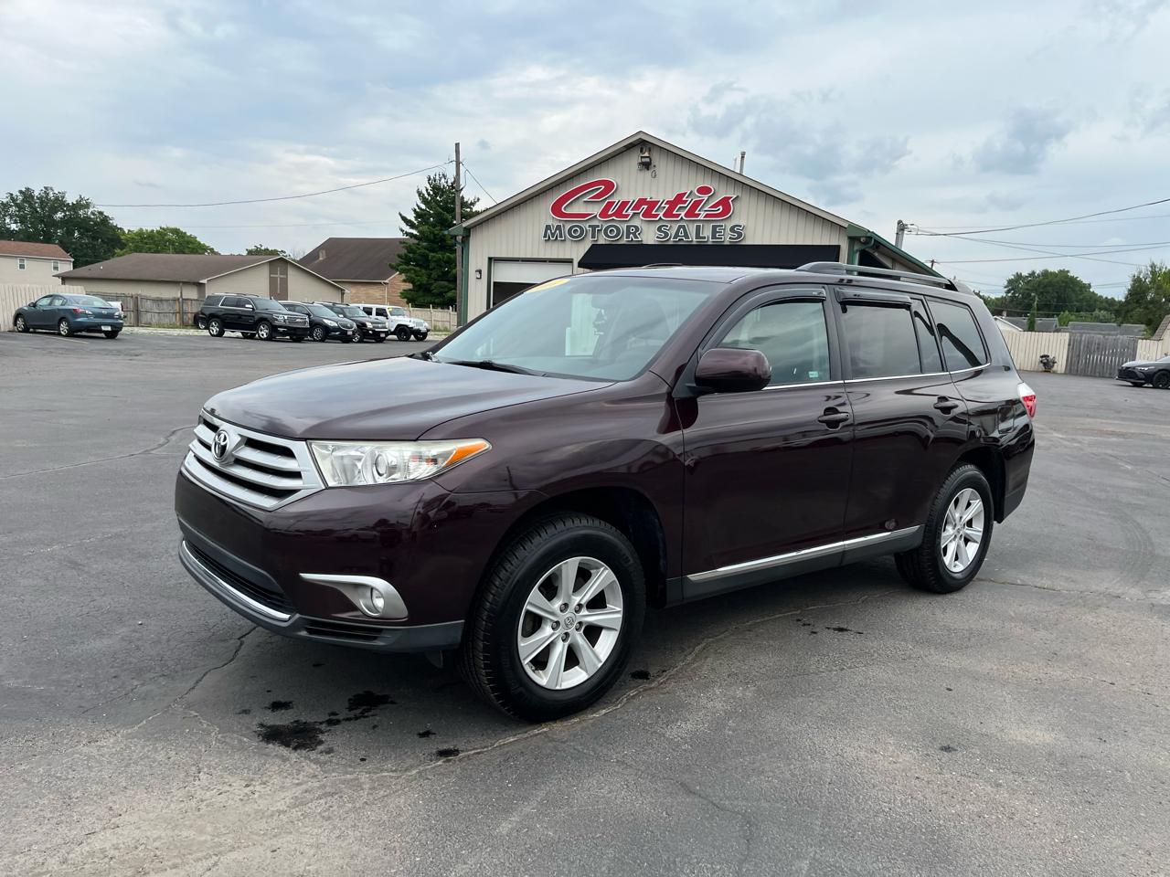 Toyota Highlander Base 4WD 2011