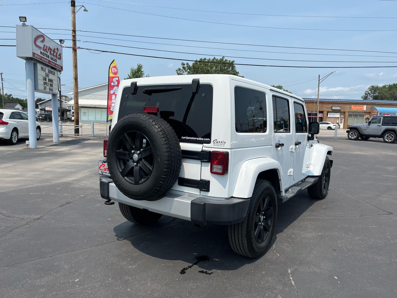 Jeep Wrangler Unlimited Sahara 4WD 2013
