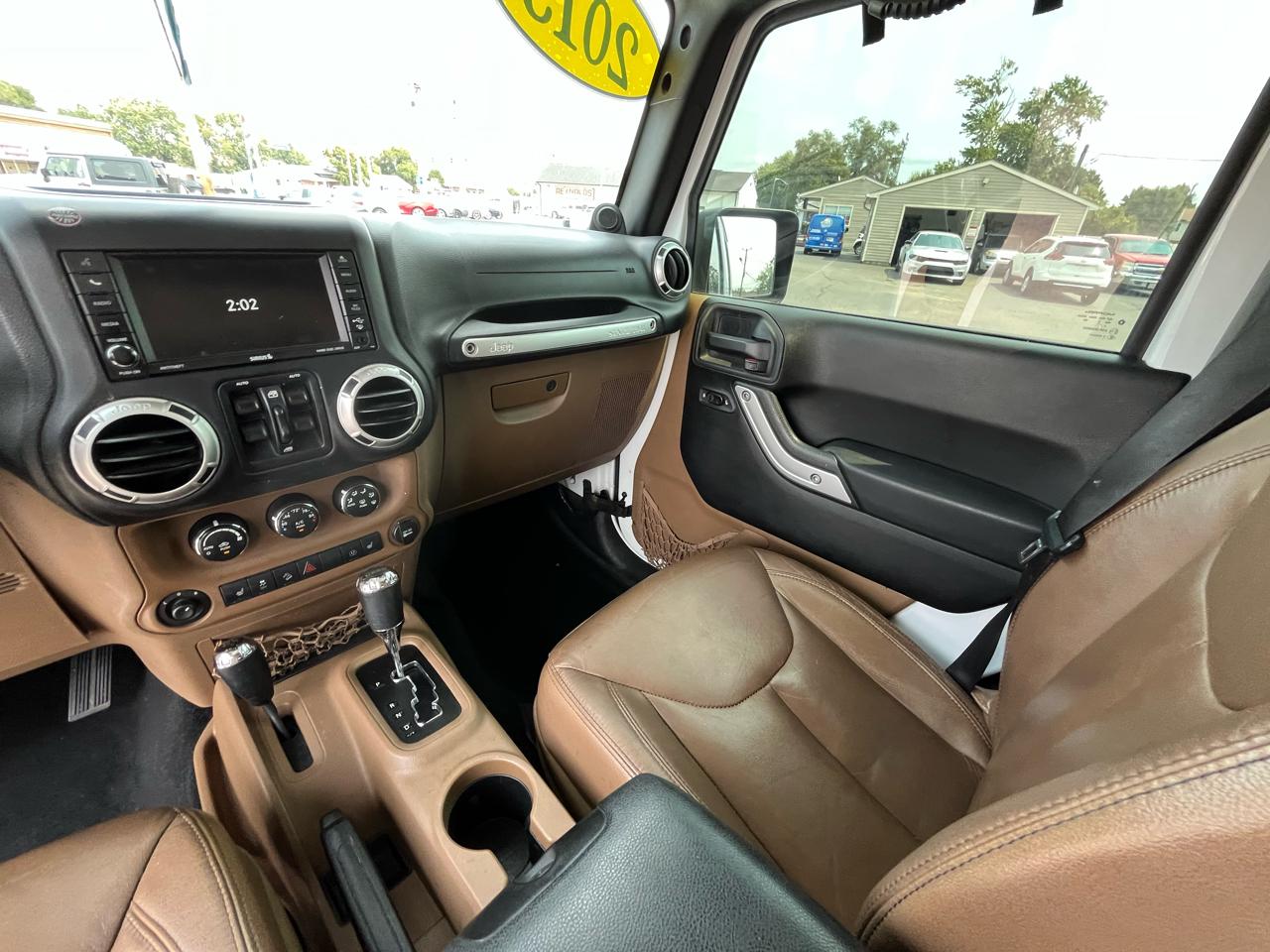 Jeep Wrangler Unlimited Sahara 4WD 2013
