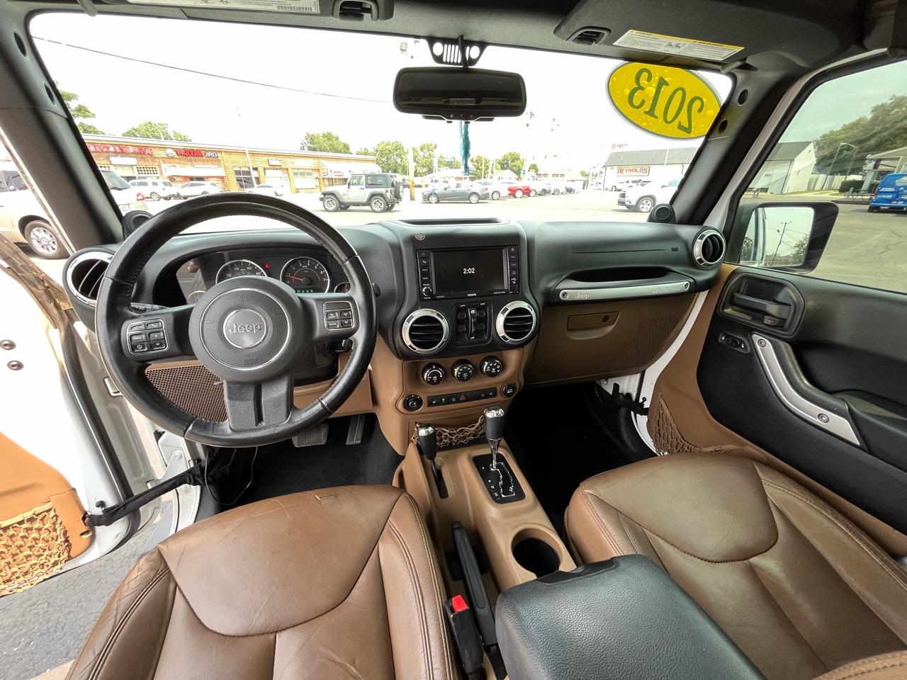Jeep Wrangler Unlimited Sahara 4WD 2013
