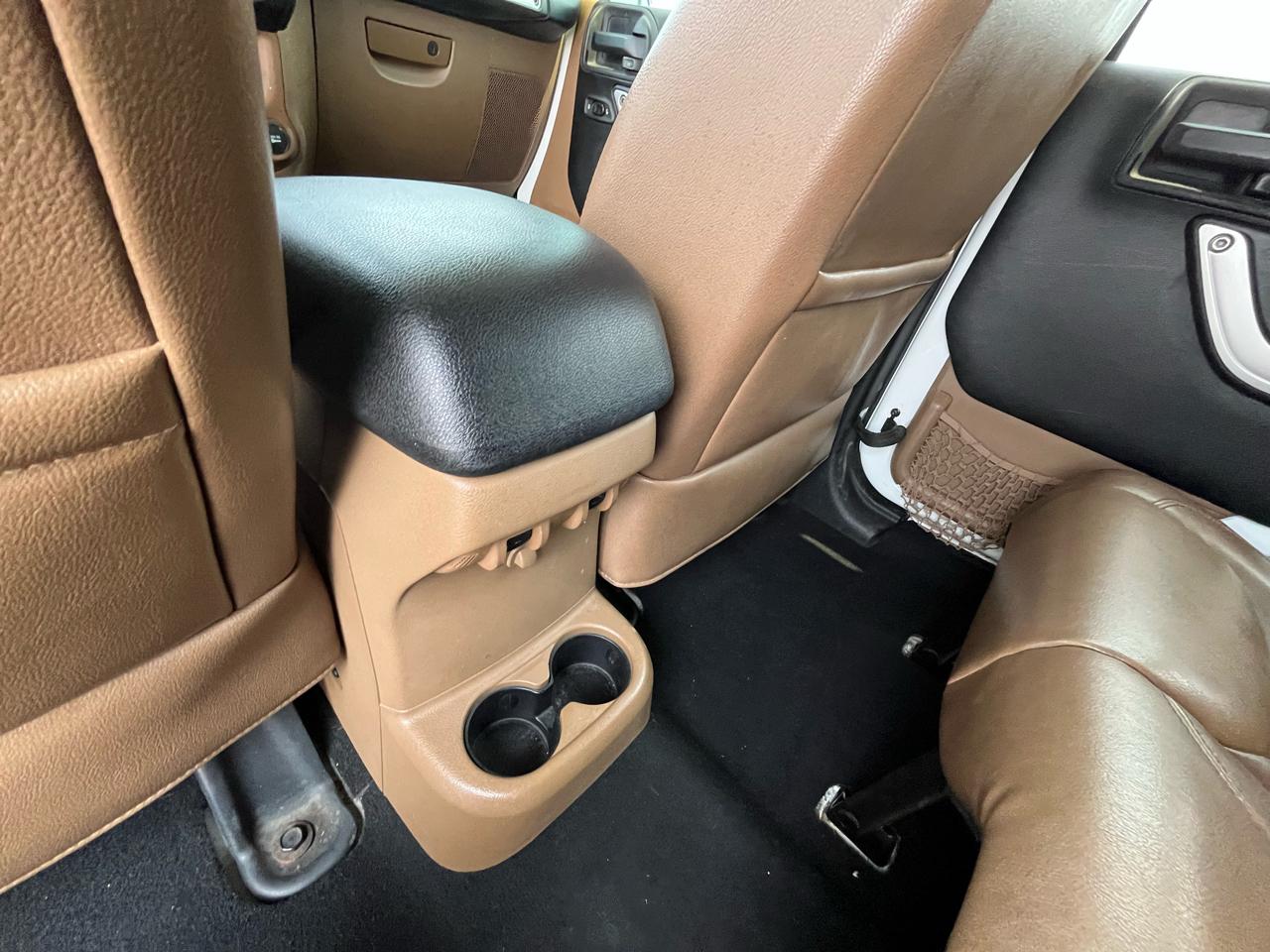 Jeep Wrangler Unlimited Sahara 4WD 2013