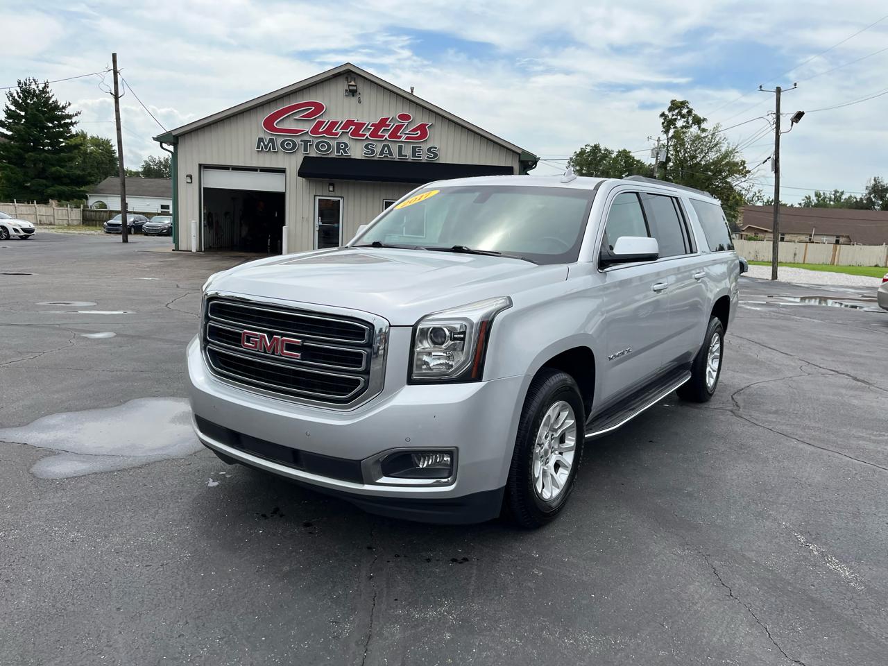 GMC Yukon XL SLE 4WD 2017