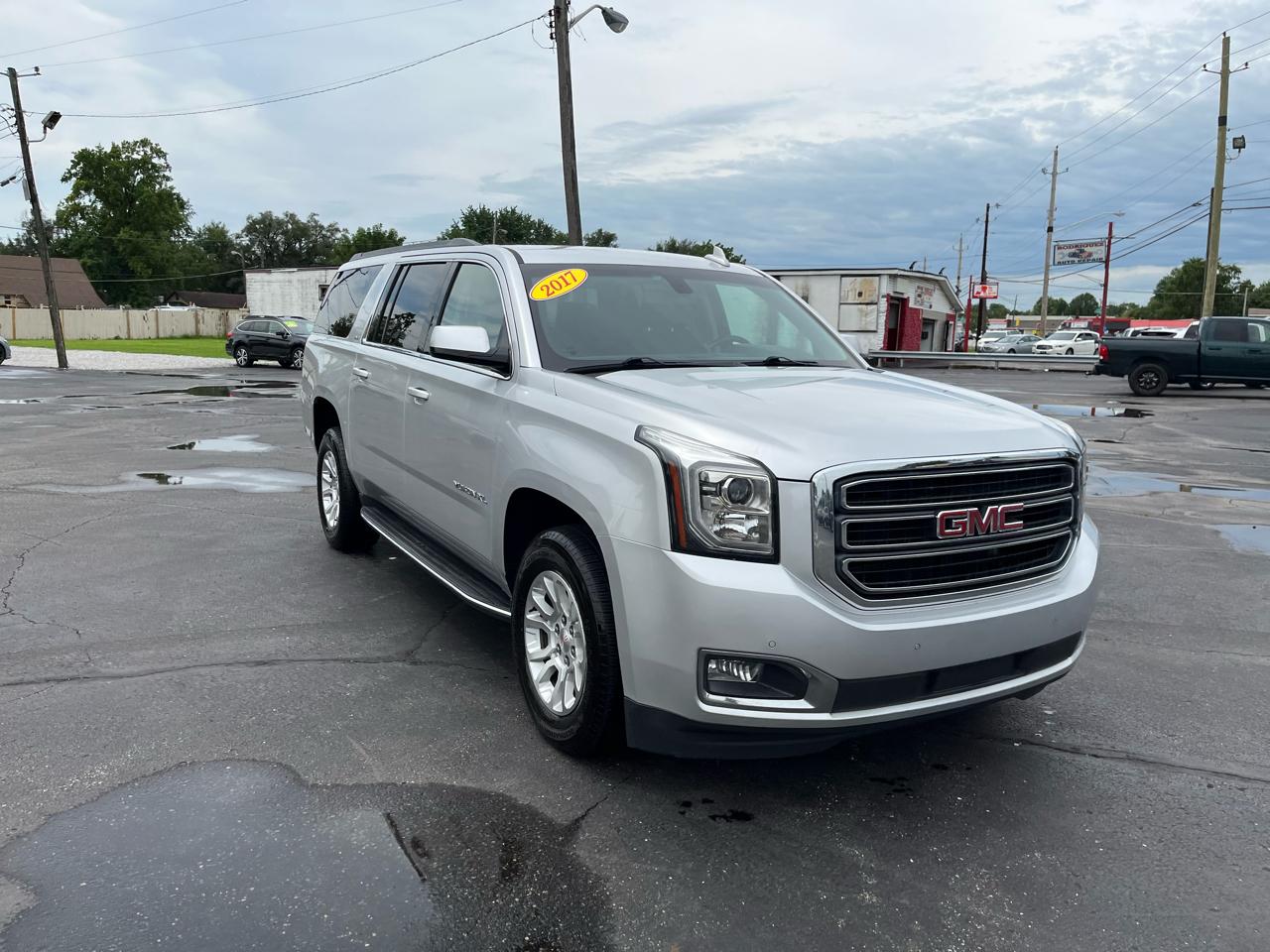 GMC Yukon XL SLE 4WD 2017