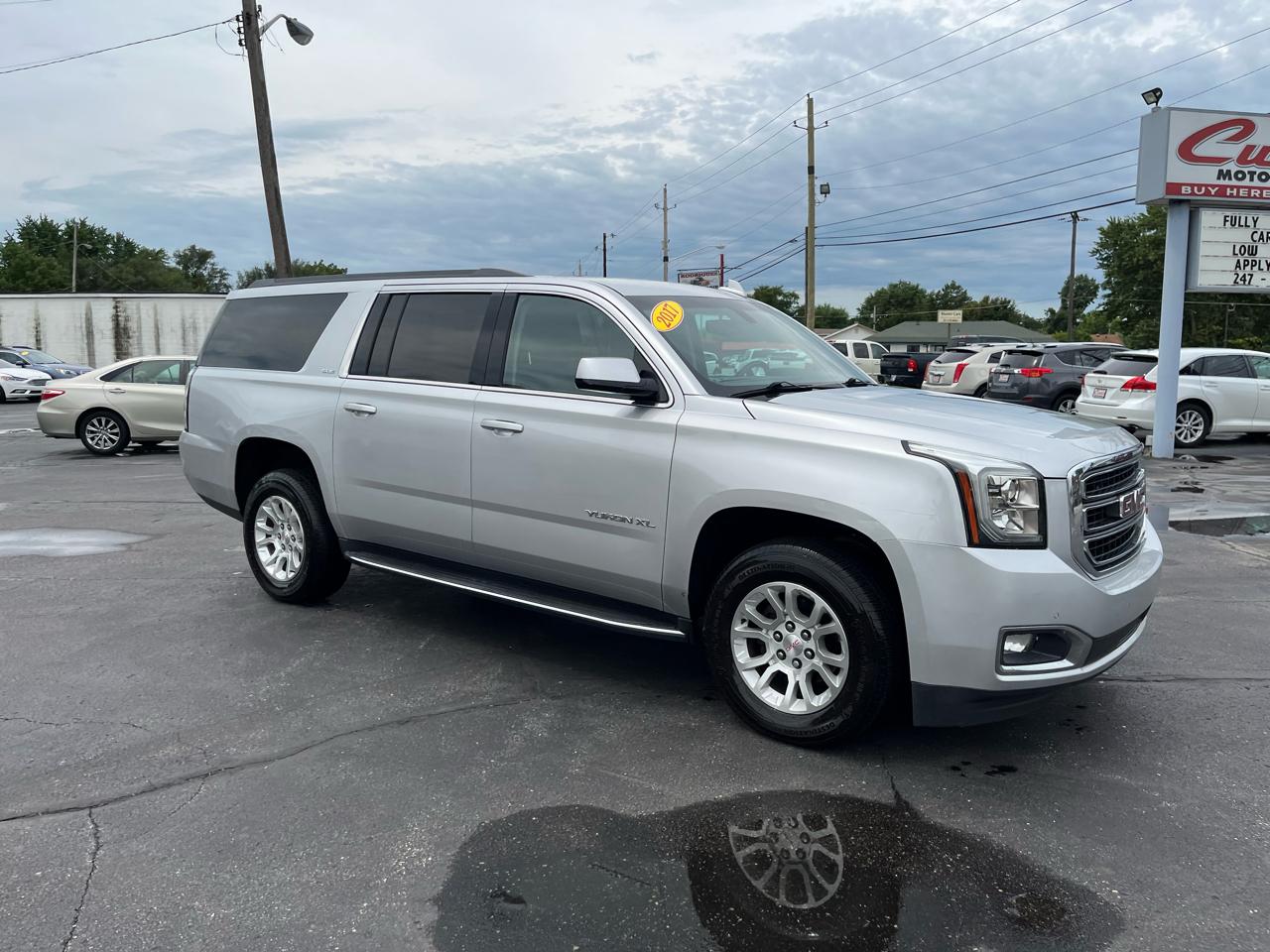 GMC Yukon XL SLE 4WD 2017