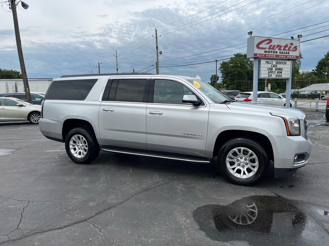 GMC Yukon XL SLE 4WD 2017
