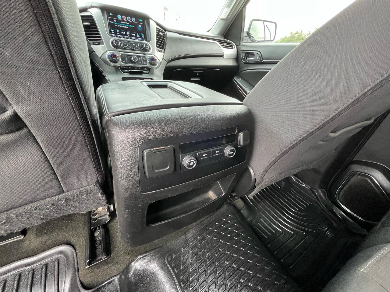 GMC Yukon XL SLE 4WD 2017
