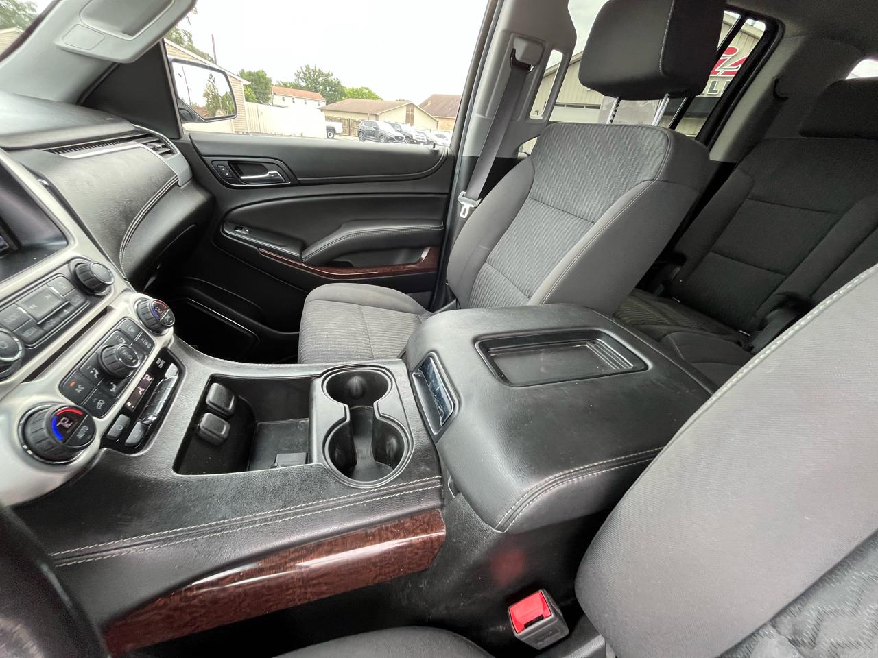 GMC Yukon XL SLE 4WD 2017