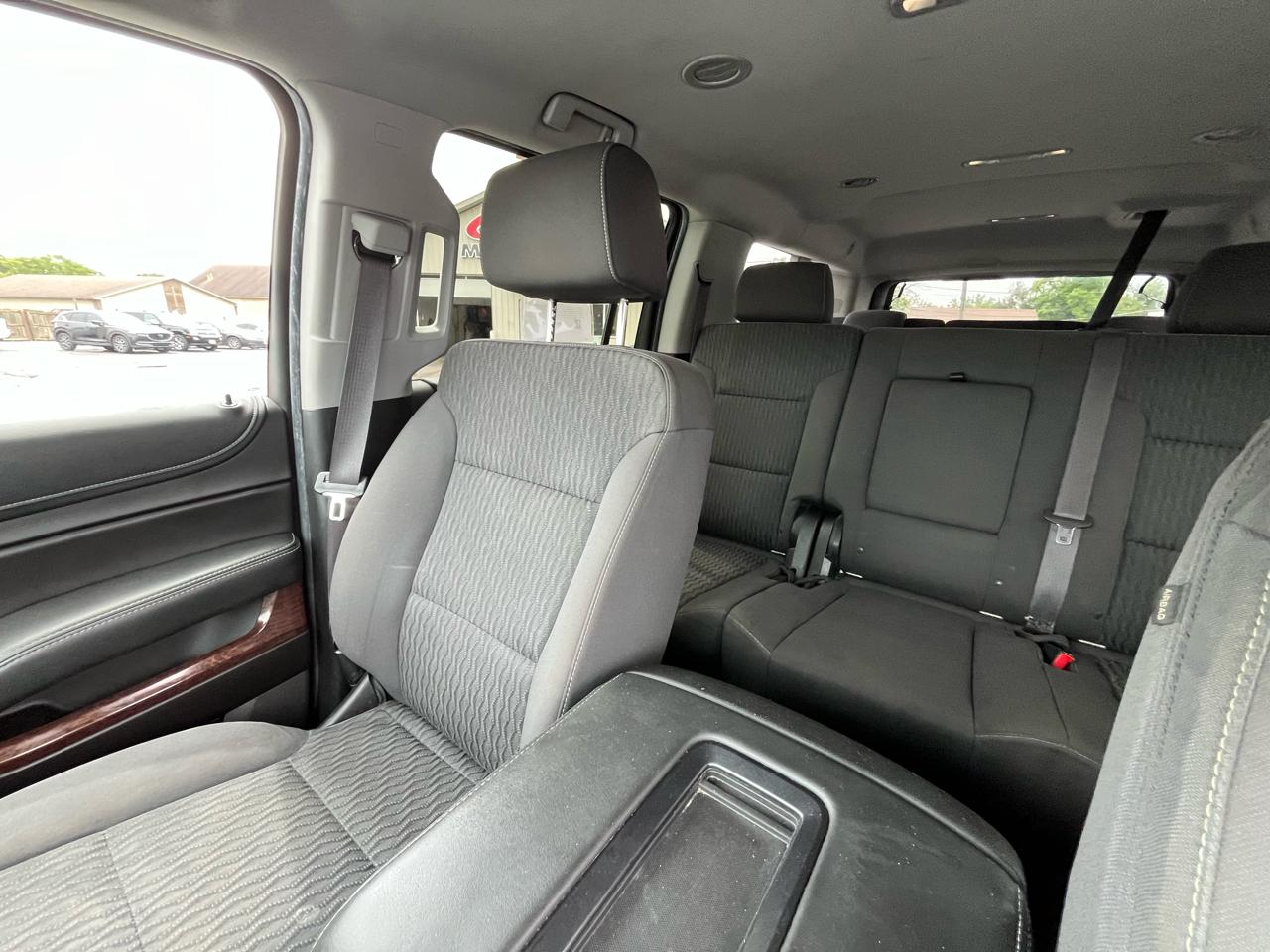 GMC Yukon XL SLE 4WD 2017