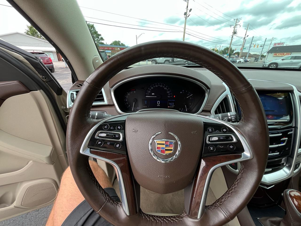 Cadillac SRX Luxury Collection FWD 2015