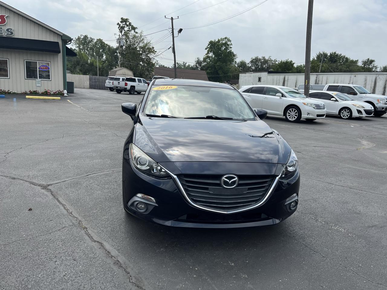 Mazda MAZDA3 i Touring AT 5-Door 2016