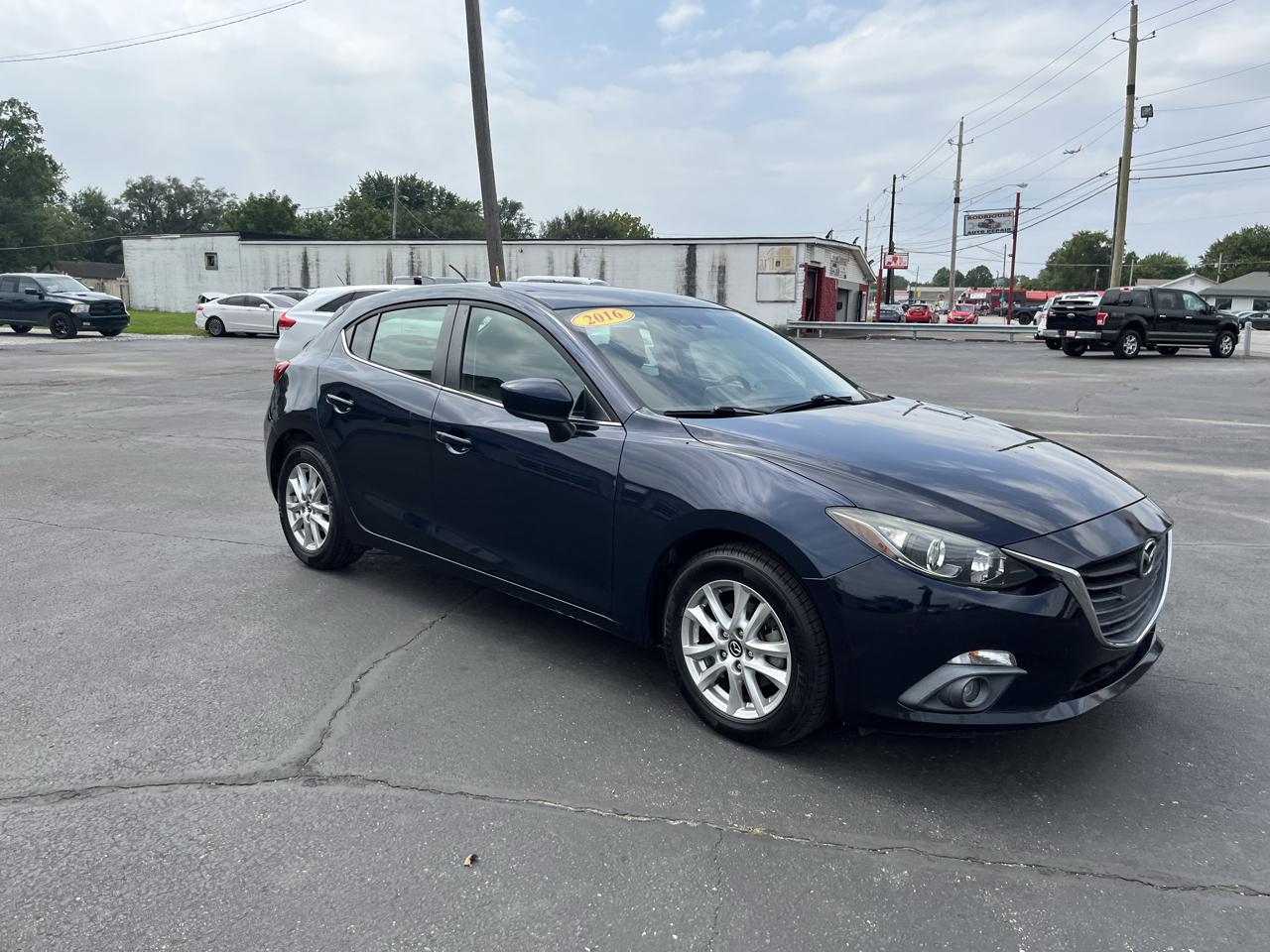Mazda MAZDA3 i Touring AT 5-Door 2016